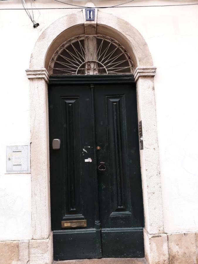 Appartement Charming Flat à Lisboa Extérieur photo